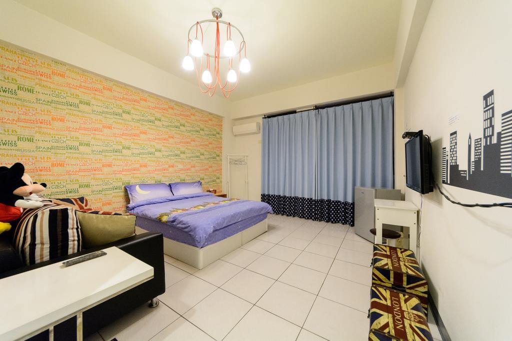 Play House Hotel Tainan Luaran gambar
