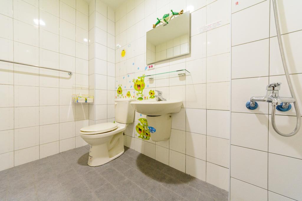 Play House Hotel Tainan Luaran gambar