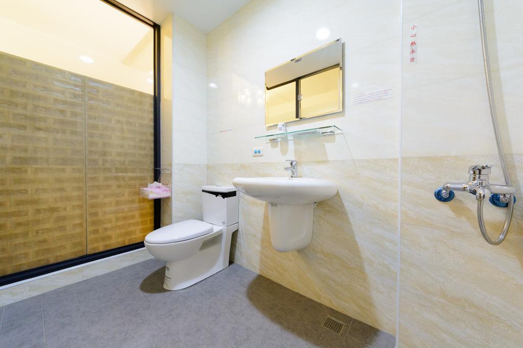 Play House Hotel Tainan Luaran gambar